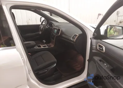 2015 Jeep Grand Cherokee Laredo z USA, uszkodzony, nr VIN 1C4RJFAG4FC831477